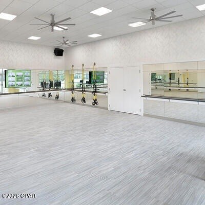 Building Photo - 9431 Paradise Dr