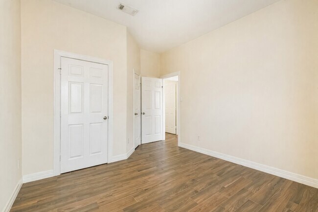 Building Photo - 13731 Cypresswood Crossing Blvd