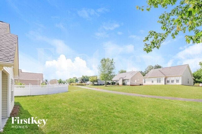 Building Photo - 1525 Finwick Dr