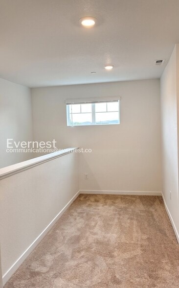Building Photo - 6426 Red Willow Dr
