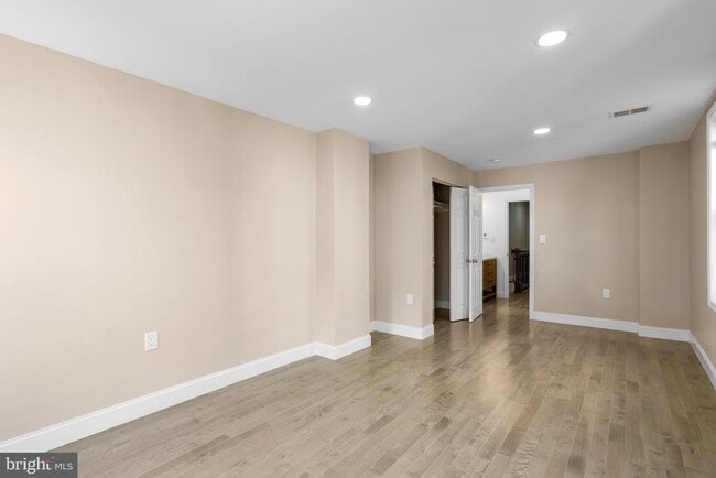 Building Photo - 1641 4th St NW