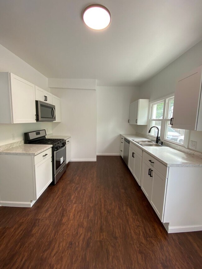 Building Photo - Available July 2026 - Completely renovated 3 bedroom home!