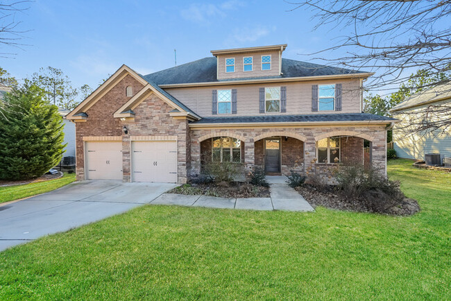 Primary Photo - Grand Home in Newnan, GA!