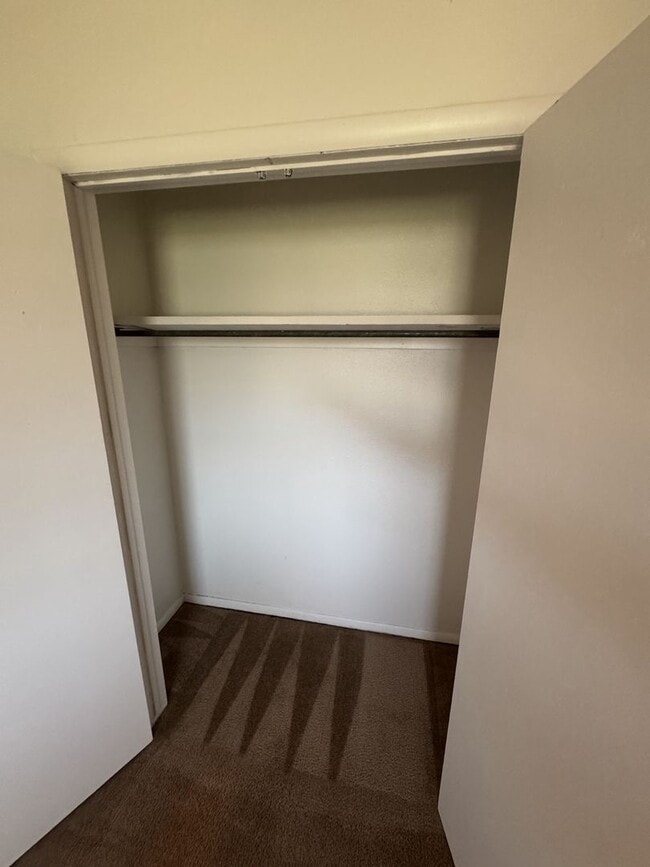 Building Photo - In Town 3 Bedroom 1 Bath House