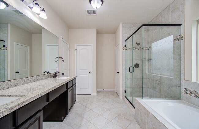 Building Photo - 2702 Fairfield Bend Pl