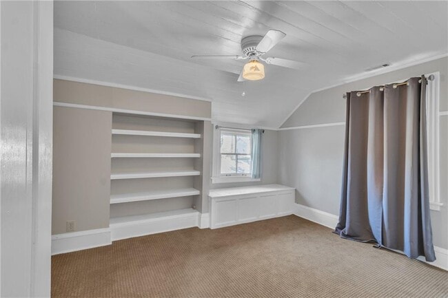 Building Photo - 225 S Park St