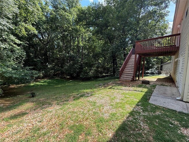 Building Photo - 6330 Oak View Dr