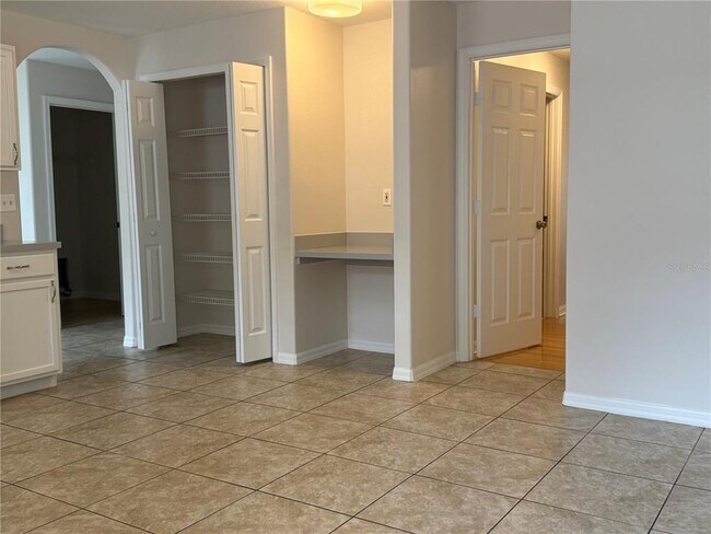 Building Photo - 122 Brightview Dr