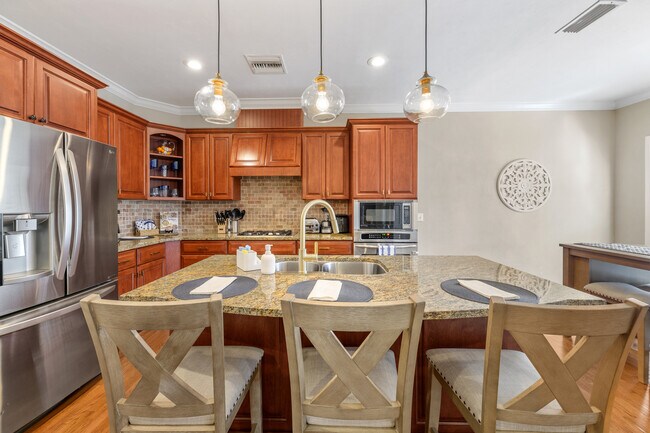 Building Photo - 2665 Breton Ridge Dr