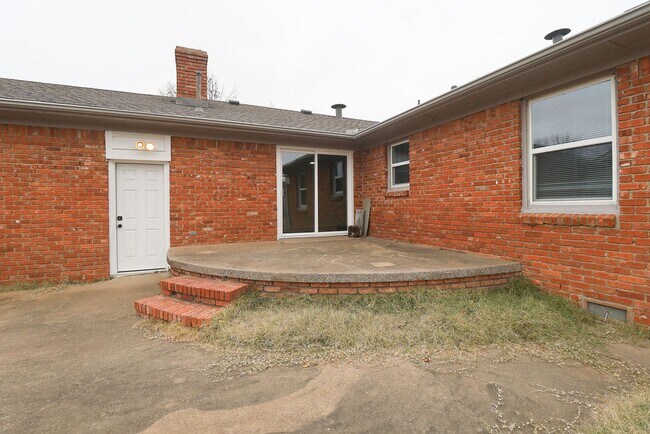 Building Photo - Remodeled home!