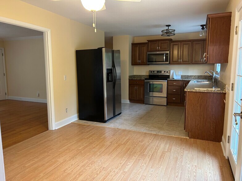 Building Photo - 26 Elkmont Dr