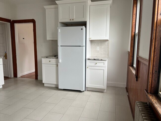 Building Photo - 83 Summer St