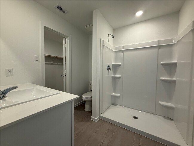 Building Photo - 12915 Shells Ln