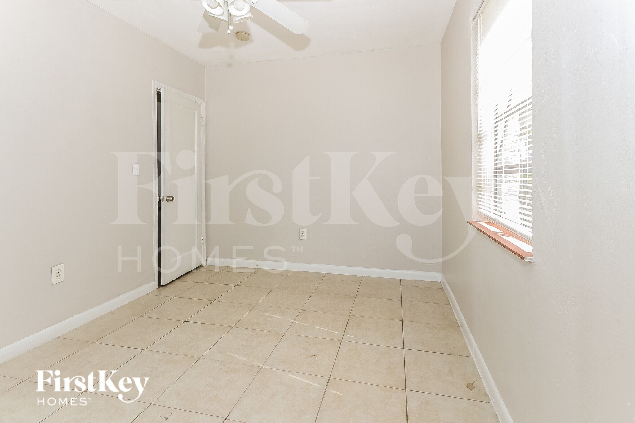 Building Photo - 3025 Robert Rd