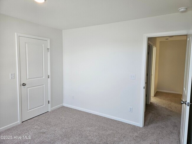 Building Photo - 76 Cobbler Wy