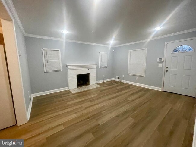 Building Photo - 1517 Rollins Ave