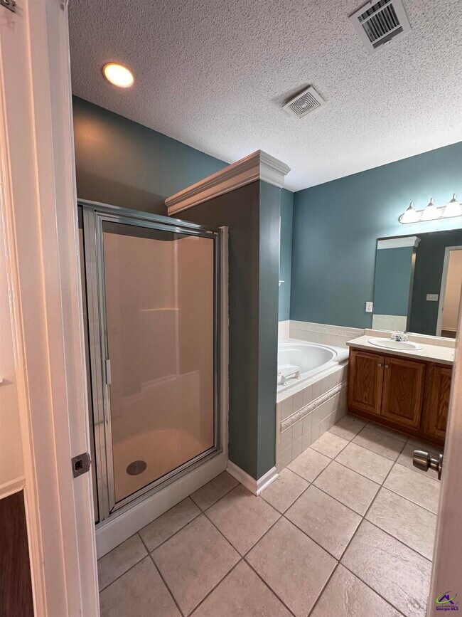 Building Photo - 104 Sir Patrick Way