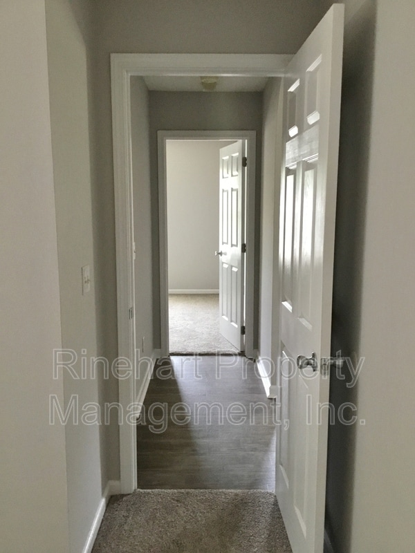 Building Photo - 1211 Colby Ave