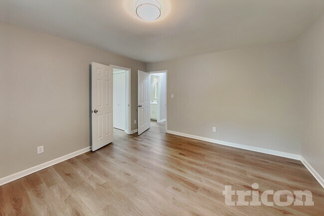 Building Photo - 2309 Pastille Ln