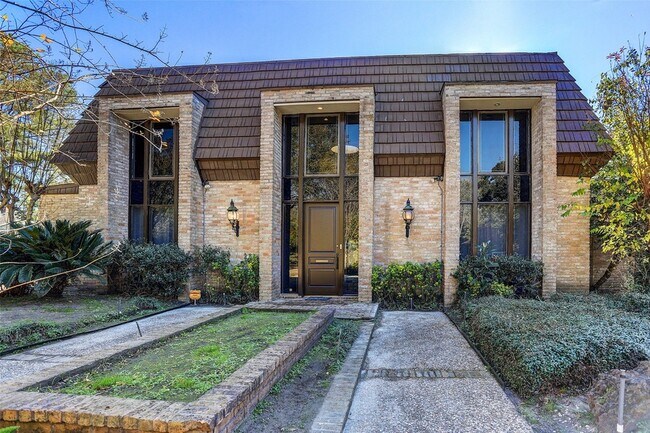 Building Photo - 5203 Braesvalley Dr