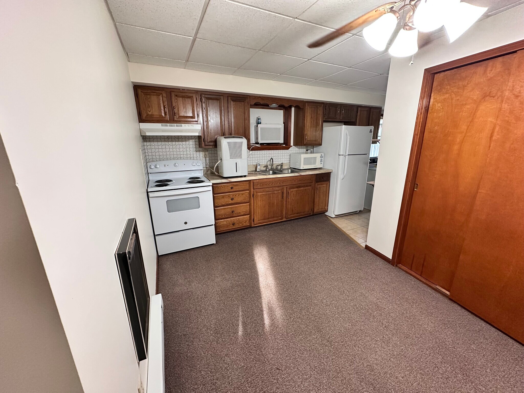 Kitchen - 337 W High St