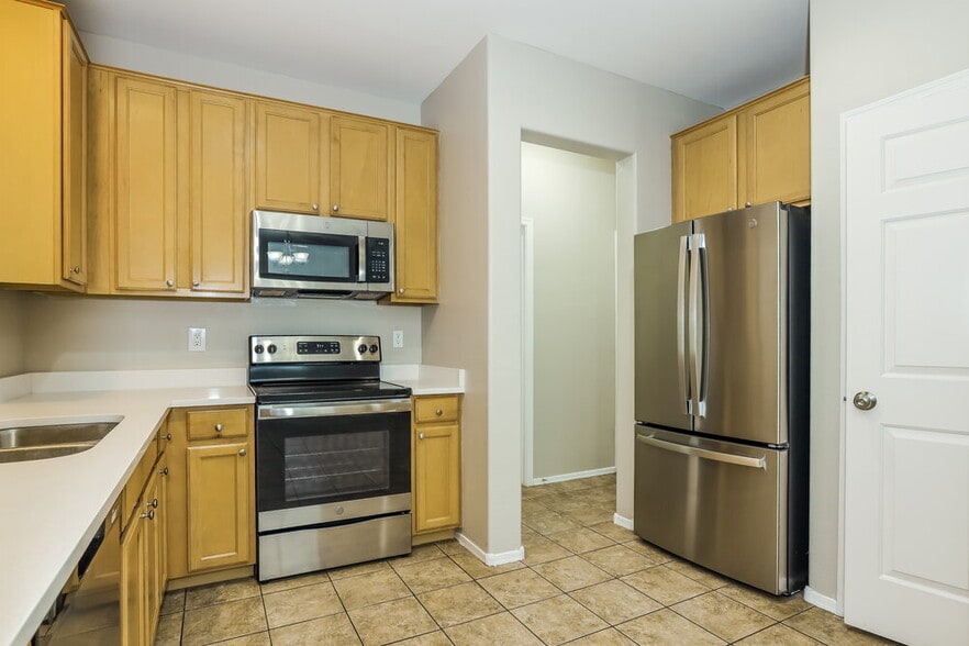 Building Photo - 407 N Ranger Ct