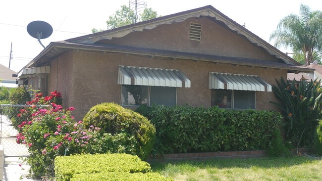 Building Photo - Beautifully Renovated 3-Bedroom Residence in San Bernardino