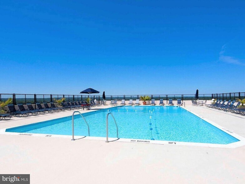 Pool - 4515 Willard Ave