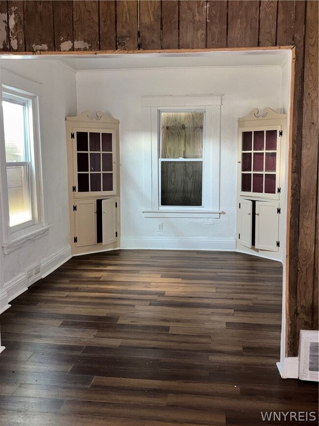 Building Photo - 1808 Whitney Ave