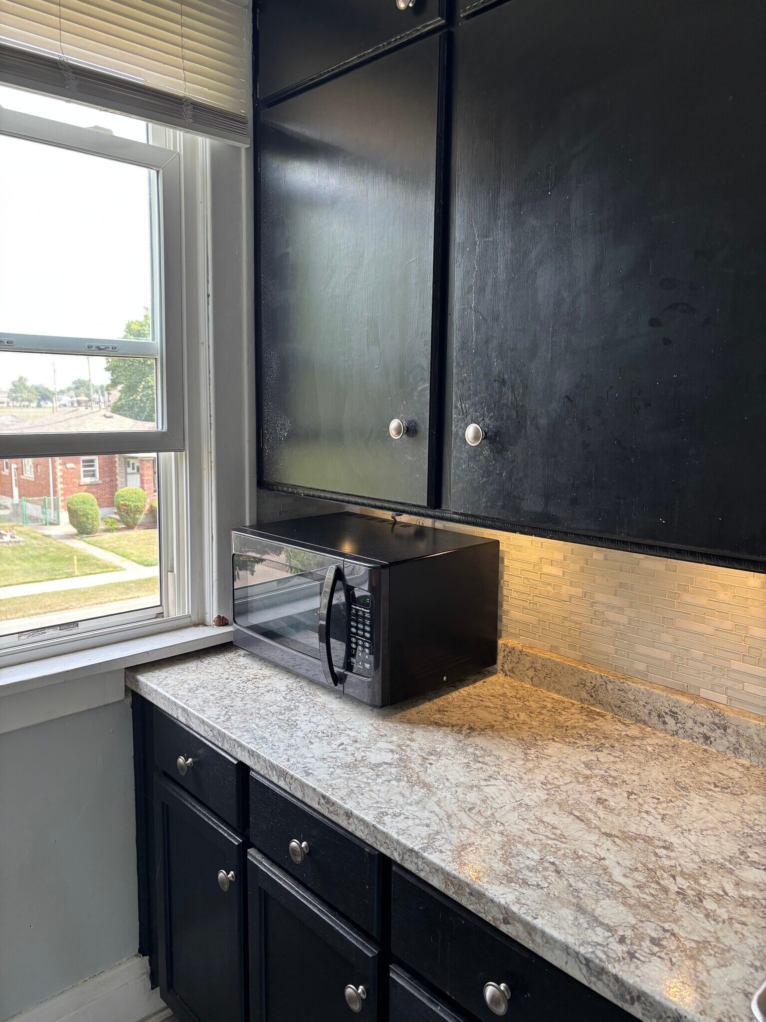 Building Photo - 2747 La Salle Ave