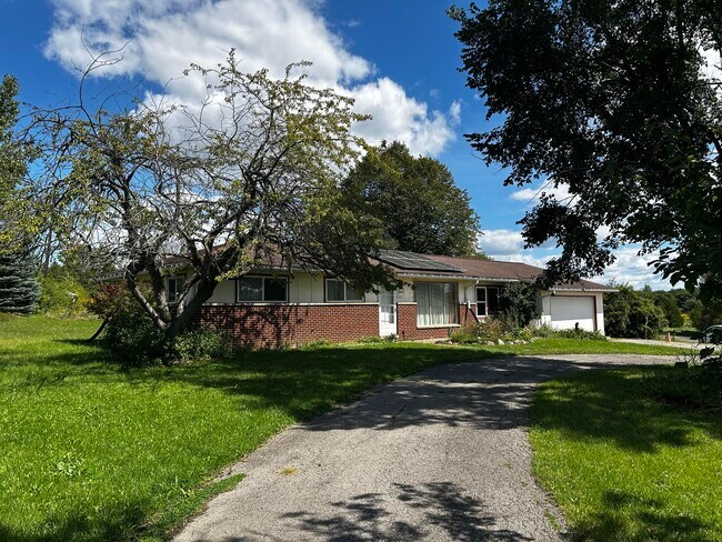 Building Photo - 4201 Ann Arbor-Saline Rd