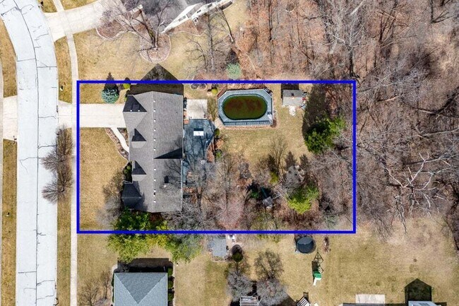 Building Photo - 9885 Belmont Ct