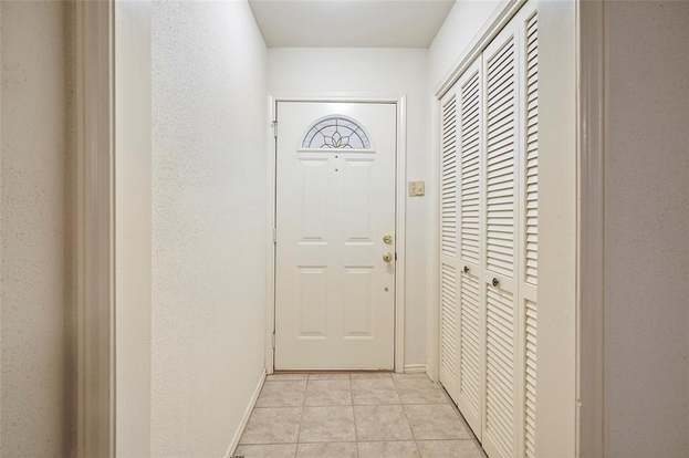 Building Photo - 1716 Huge Oaks St