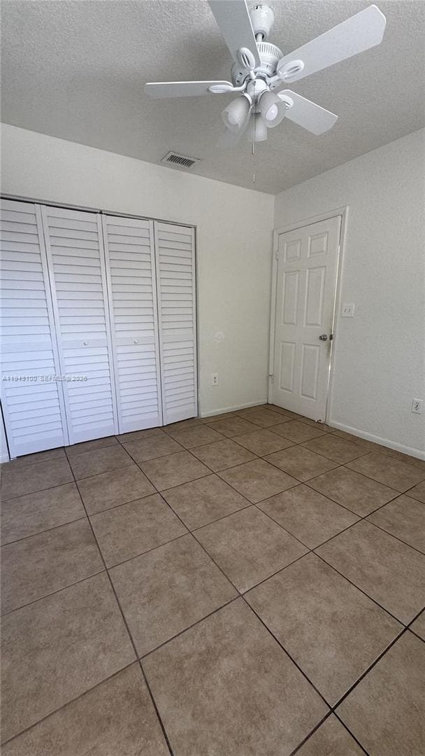 Building Photo - 915 SE 13th Rd