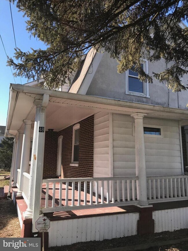 Building Photo - 48 Knox Ave