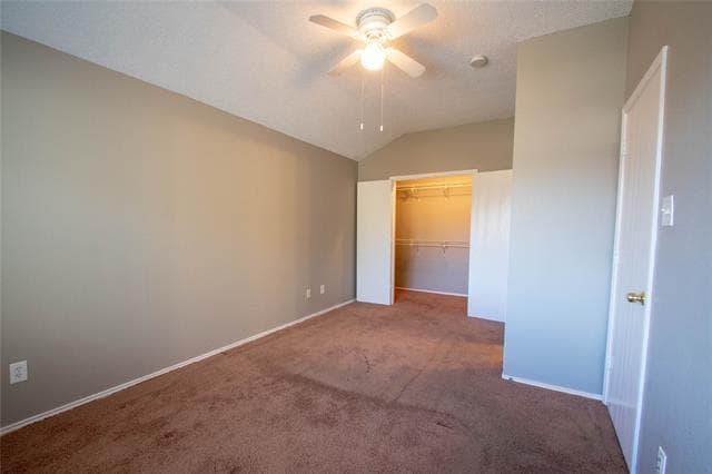 Building Photo - 2703 Clayton Oaks Dr