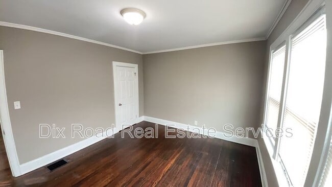 Building Photo - 4553 Midland Ave