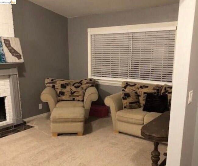 Building Photo - 5250 Riverlake Rd