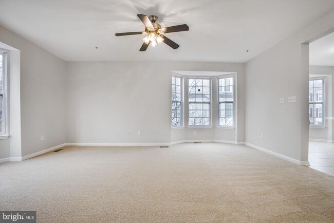 Building Photo - 7191 Water Oak Rd