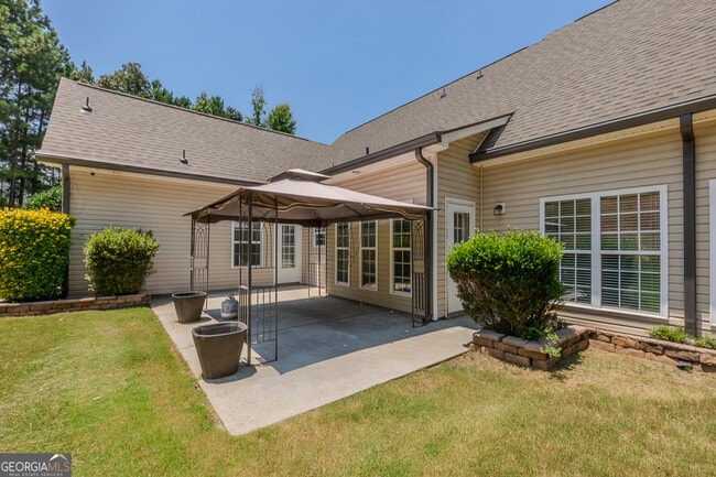 Building Photo - 120 Rosebay Ln