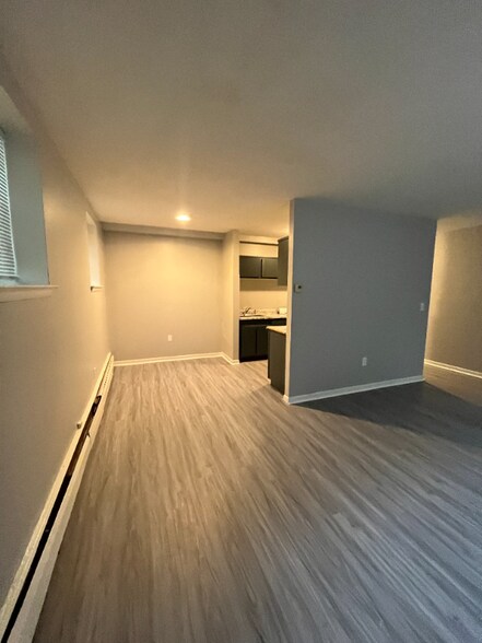 Primary Photo - 30 Gillett St