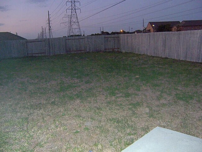 Building Photo - 22206 Hesse Ct