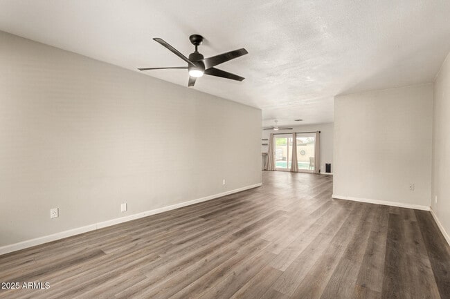Building Photo - 3713 W Villa Rita Dr