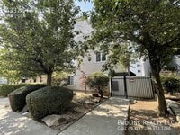 Building Photo - 4337 9th Ave NE