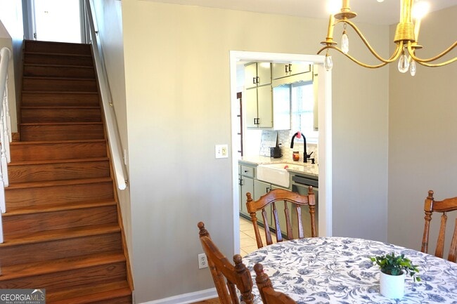 Building Photo - 1333 Holliday Dr