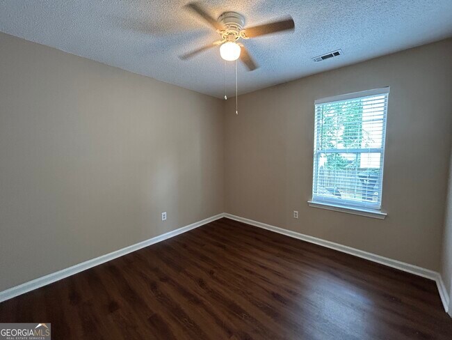Building Photo - 413 Sherrels Ford