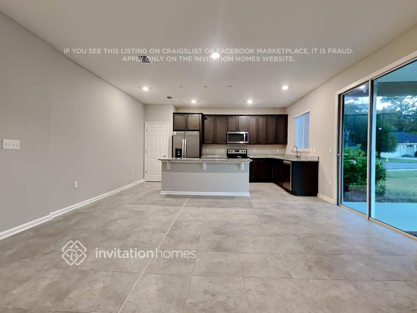 Building Photo - 105 Coastal Village Ln