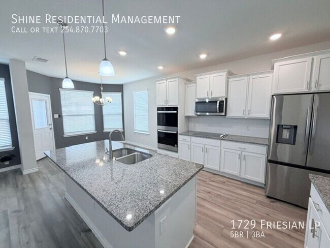Building Photo - 1729 Friesian Lp
