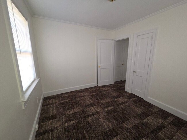 Building Photo - 1809 Palm St