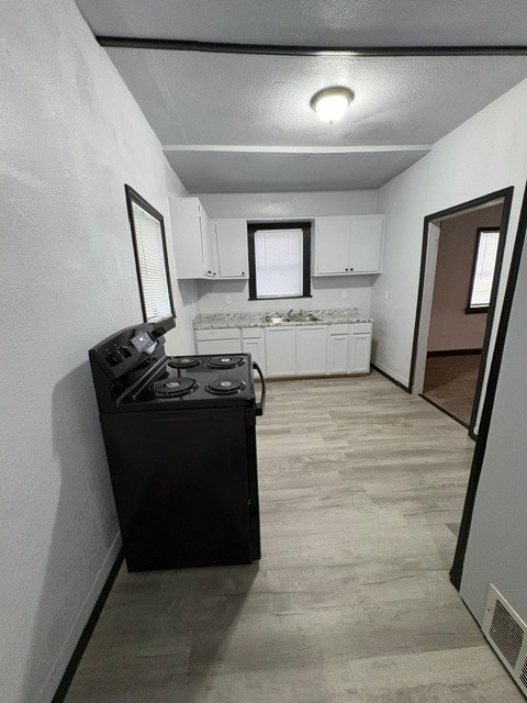 Building Photo - 904 SW G Ave